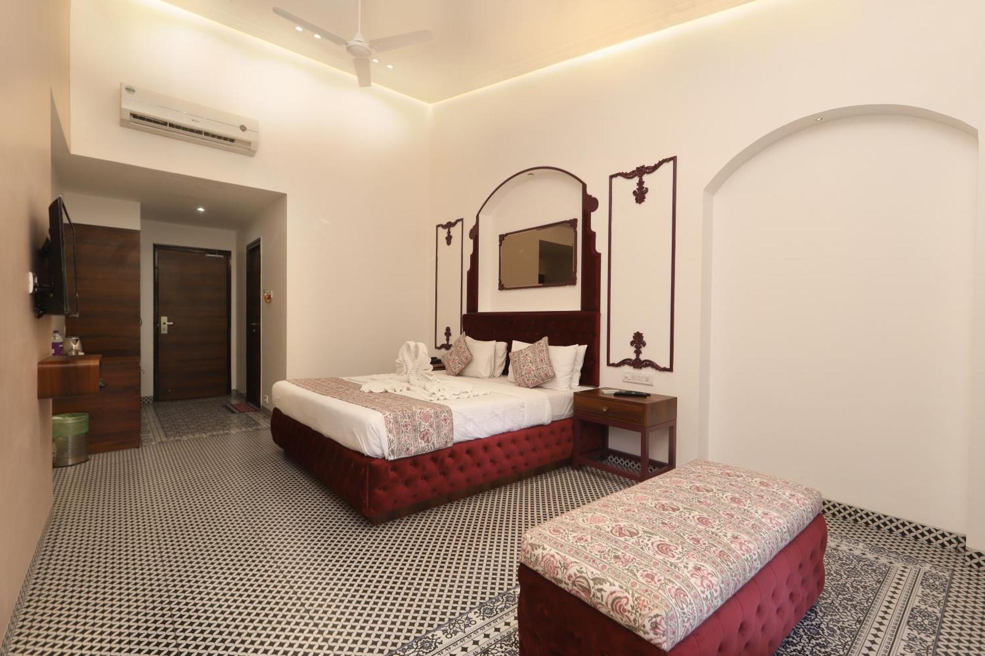 Zaras Resort Khandala Lonavala Buitenkant foto