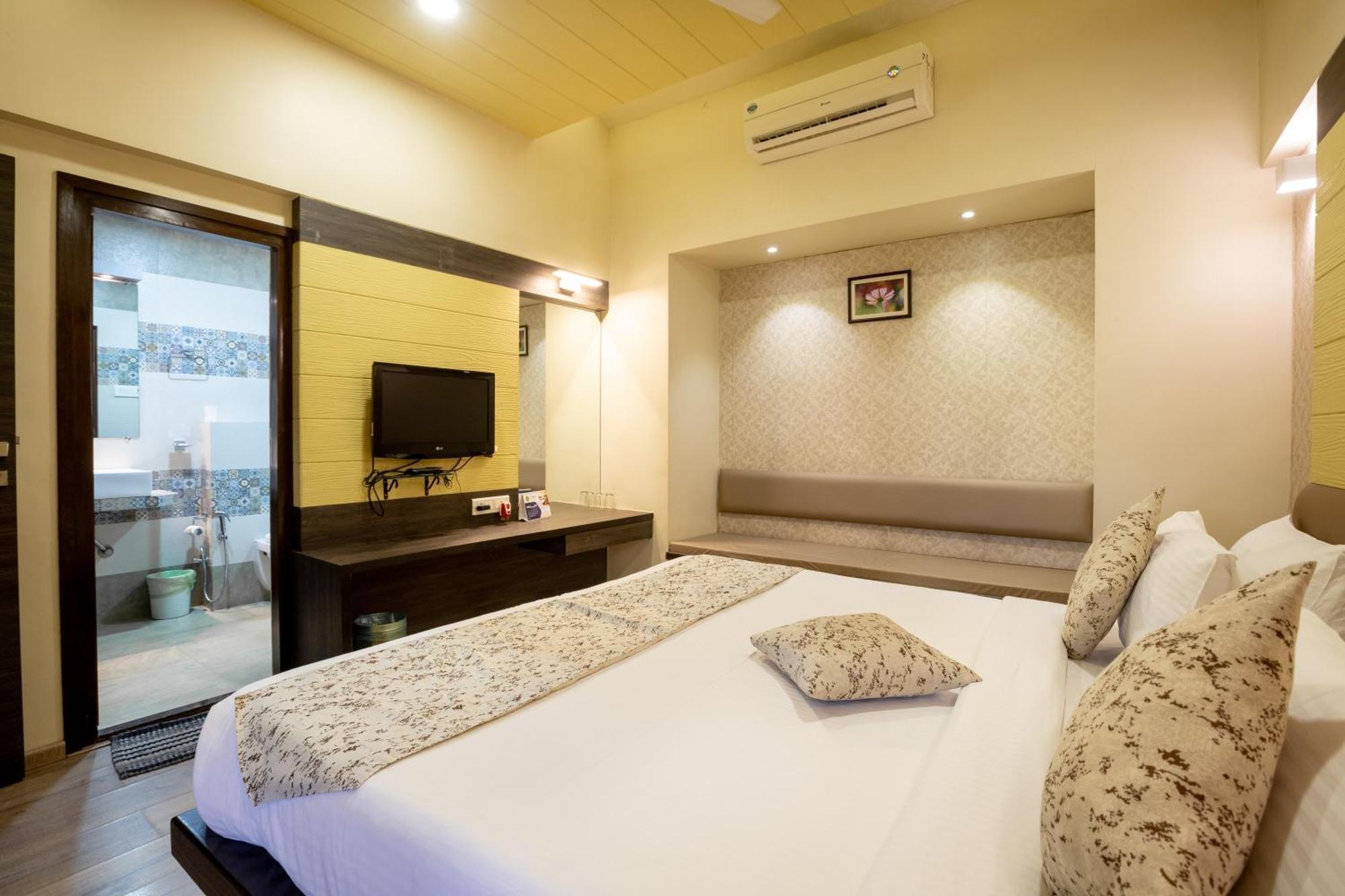 Zaras Resort Khandala Lonavala Buitenkant foto