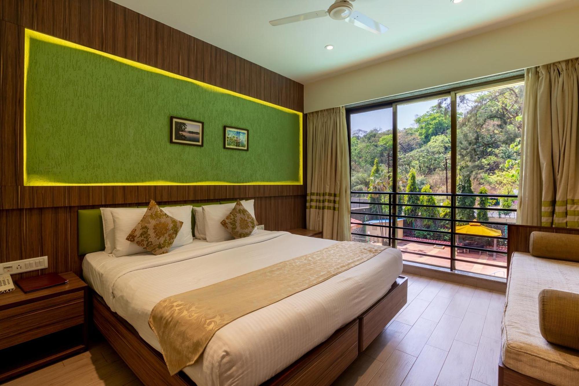 Zaras Resort Khandala Lonavala Buitenkant foto