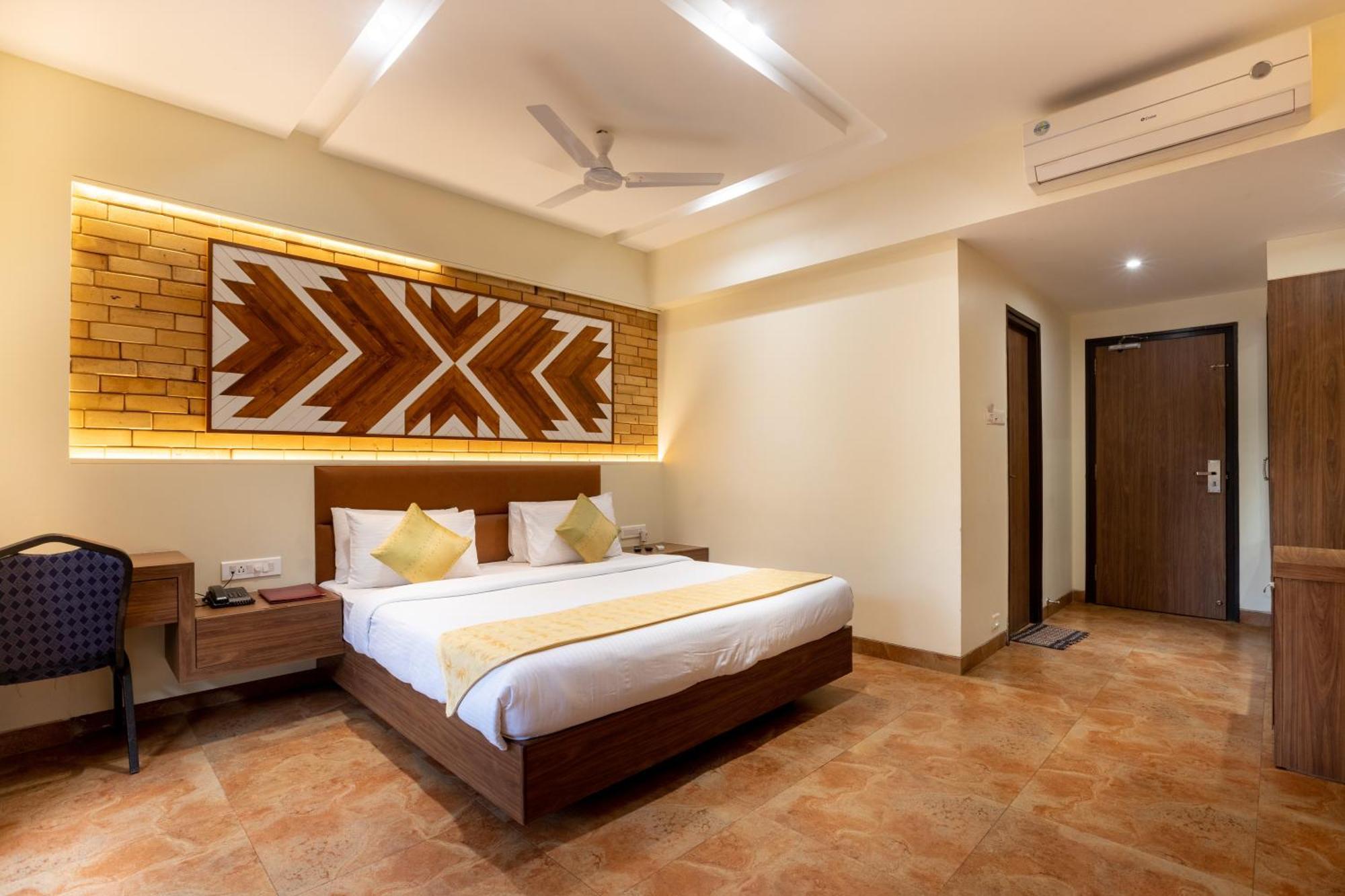 Zaras Resort Khandala Lonavala Buitenkant foto